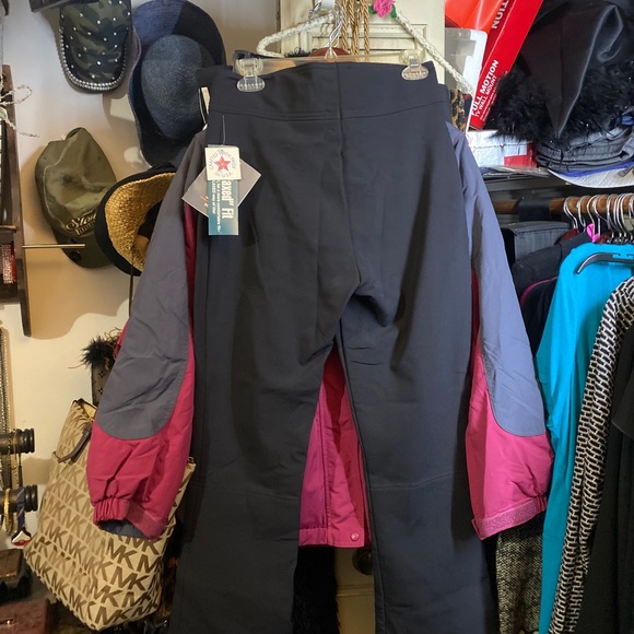 Pre-owned LL Bean Ladies Black Stretch Snow/Ski Pants Size 8 - New with tags - Picture 3 of 5